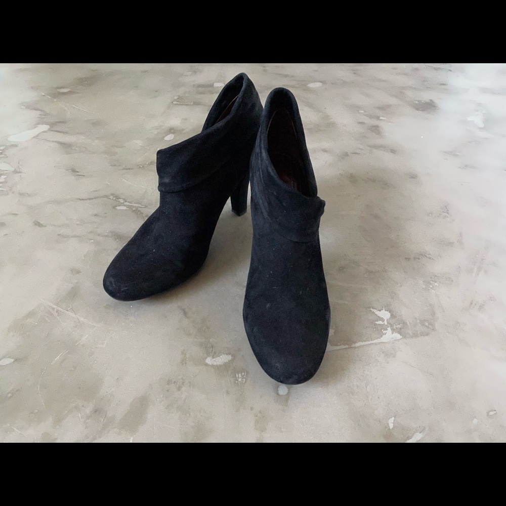 Enzo Angiolini Black Suede Heel Booties